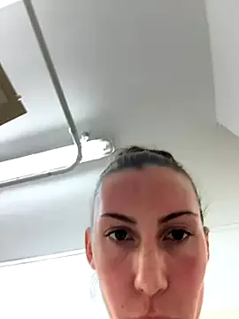 hana-08787- – webcam model profile photo Image 17