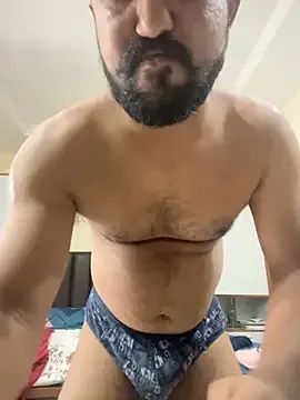 roouse – webcam model profile photo Image 18