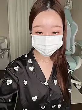mina_cyan Image 2