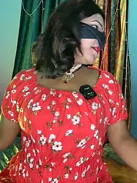 Megu_Melon – webcam model profile photo Image 15