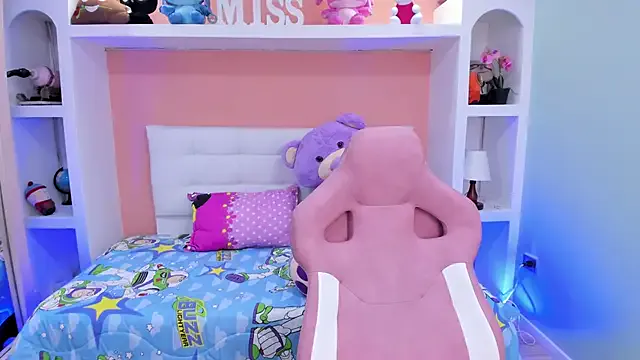 AnniDianna – webcam model profile photo Image 19