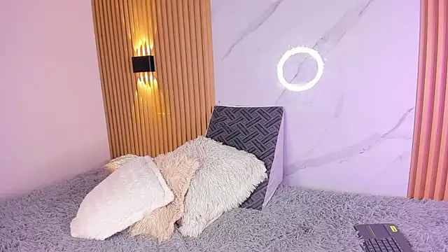 ManaMi-maru – webcam model profile photo Image 2