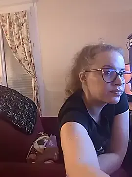 oxo_yuna_oxo – webcam model profile photo Image 16