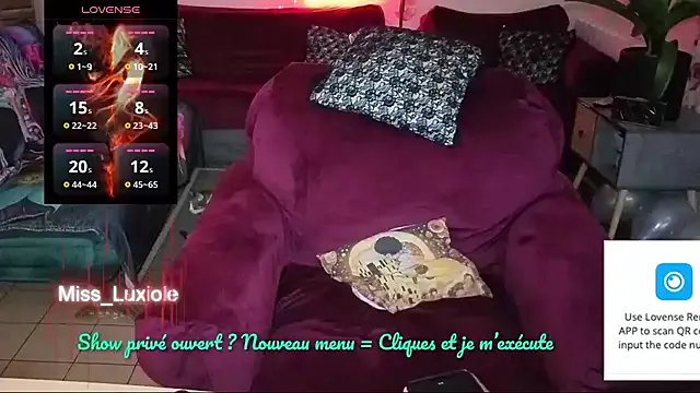 oxo_yuna_oxo – webcam model profile photo Image 8