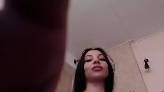 NatashaRaven – webcam model profile photo Image 6