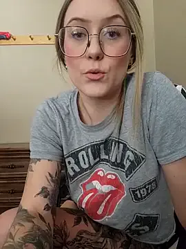 ManaMi-maru – webcam model profile photo Image 3