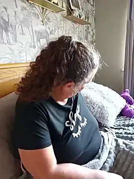 Mia--meow – webcam model profile photo Image 7