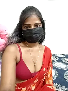 Yui-Ch – webcam model profile photo Image 12