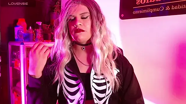 lavetax1 – webcam model profile photo Image 11