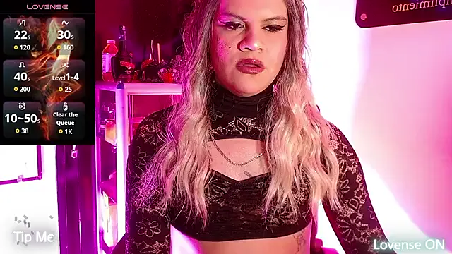 lavetax1 – webcam model profile photo Image 15