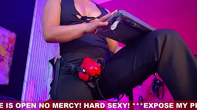 HannaMarie – webcam model profile photo Image 13