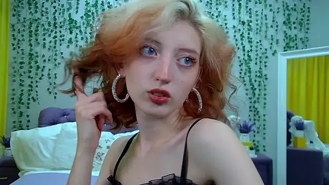 roouse – webcam model profile photo Image 10