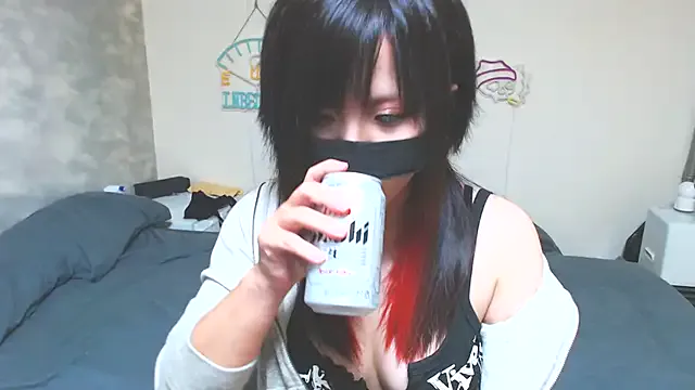  – webcam model profile photo Image 4