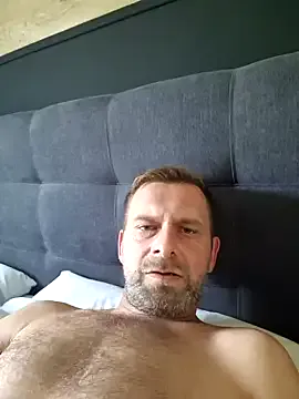 roouse – webcam model profile photo Image 16