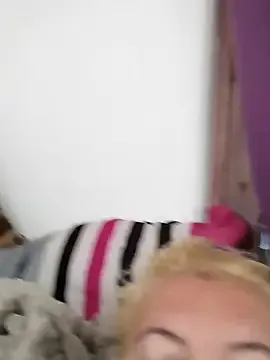 Yui-Ch – webcam model profile photo Image 14