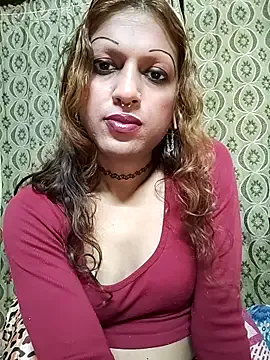 roouse – webcam model profile photo Image 14