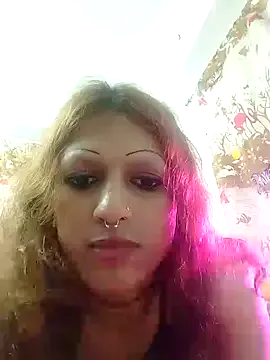 roouse – webcam model profile photo Image 18