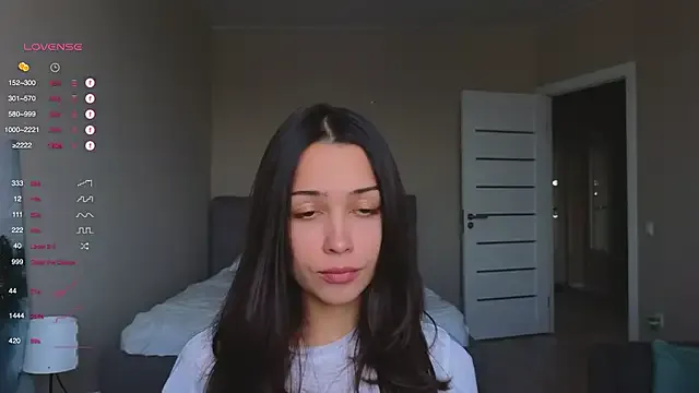 Mia--meow – webcam model profile photo Image 3