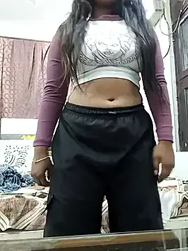 Yui-Ch – webcam model profile photo Image 7