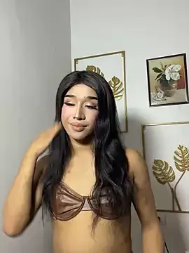 Crystal_Valentine – webcam model profile photo Image 2