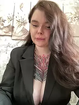MommyDimitrescu_ Image 4
