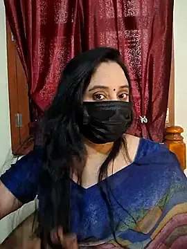 roouse – webcam model profile photo Image 2