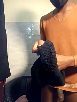 FariBanxOfficial – webcam model profile photo Image 3