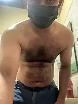 roouse – webcam model profile photo Image 12