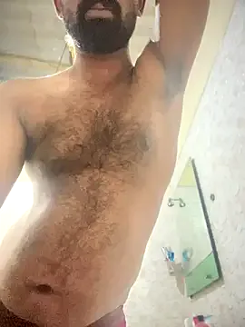 roouse – webcam model profile photo Image 19