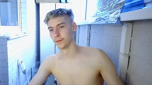  – webcam model profile photo Image 4