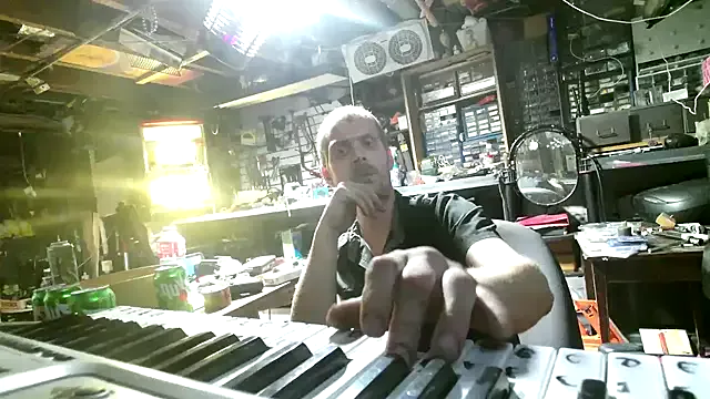 dirtypub – webcam model profile photo Image 19