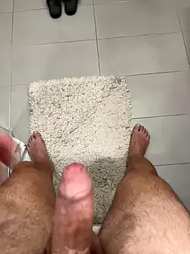 Yui-Ch – webcam model profile photo Image 9