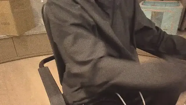 dirtypub – webcam model profile photo Image 8