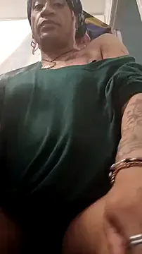 oxo_yuna_oxo – webcam model profile photo Image 11