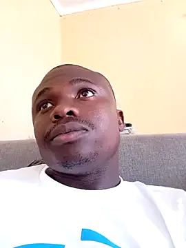 emma05 – webcam model profile photo Image 7