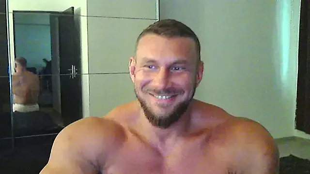  – webcam model profile photo Image 19