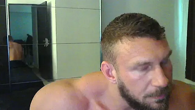  – webcam model profile photo Image 2