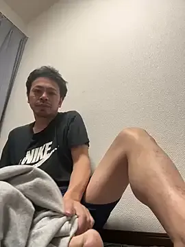 maataaan – webcam model profile photo Image 10