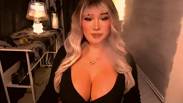 NANA_7 – webcam model profile photo Image 4