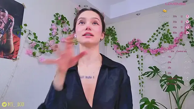 alicee16 – webcam model profile photo Image 8