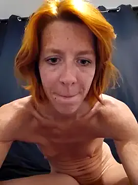 roouse – webcam model profile photo Image 4