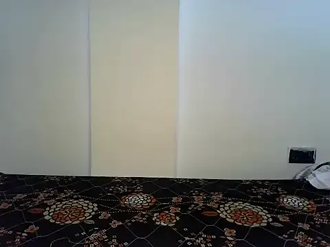 Queen_Doll – webcam model profile photo Image 15