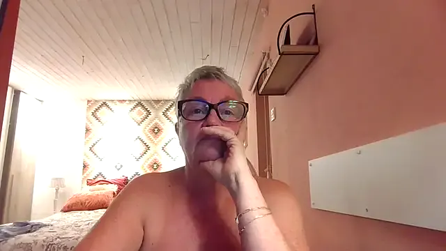 NANA_7 – webcam model profile photo Image 15