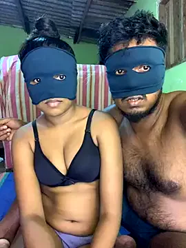 roouse – webcam model profile photo Image 5