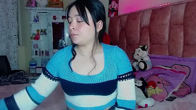 roouse – webcam model profile photo Image 16
