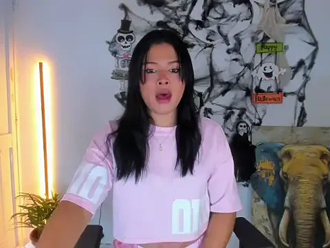 oxo_yuna_oxo – webcam model profile photo Image 19