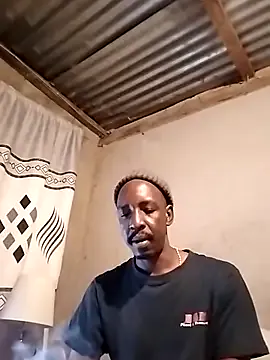 maataaan – webcam model profile photo Image 7