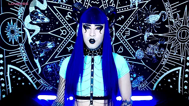 roouse – webcam model profile photo Image 12