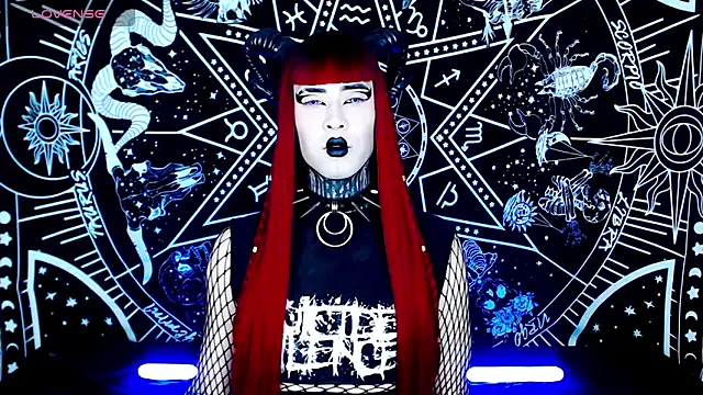 roouse – webcam model profile photo Image 15