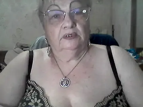 _Alice_1 – webcam model profile photo Image 12